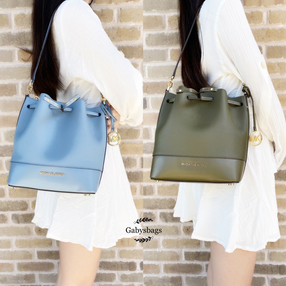 Gaby’sBags👜💕Michael Kors Bucket Bag NWT - Picture 1 of 1